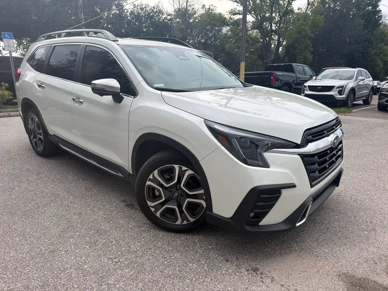 Used 2023 Subaru Ascent Touring AWD/4WD image 7