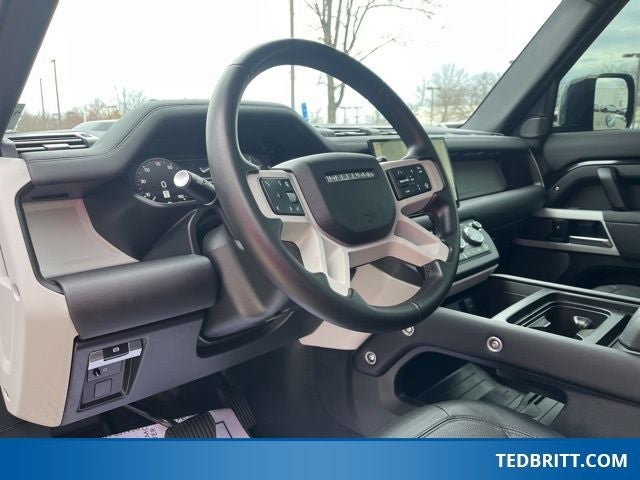 Used 2024 Land Rover Defender 110 SE AWD/4WD image 24