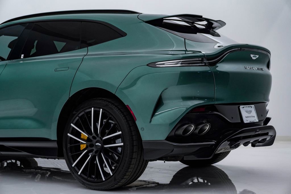 Used 2025 Aston Martin DBX 707 image 11