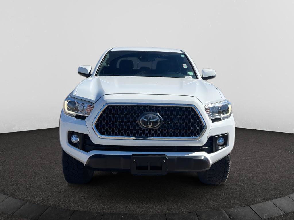 Used 2019 Toyota Tacoma TRD Off-Road w/ Technology Package AWD/4WD image 3