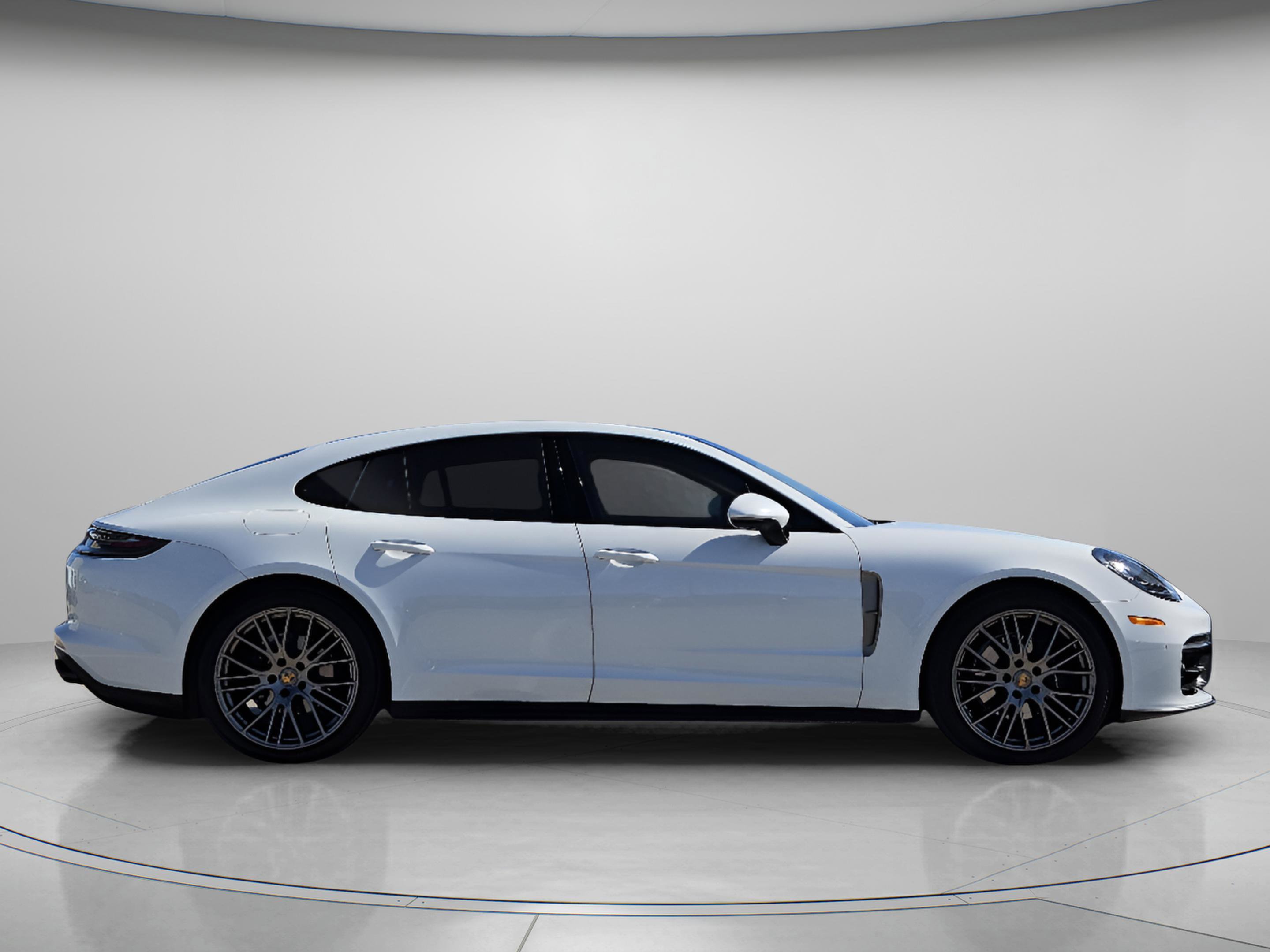 Certified 2023 Porsche Panamera Platinum Edition image 7