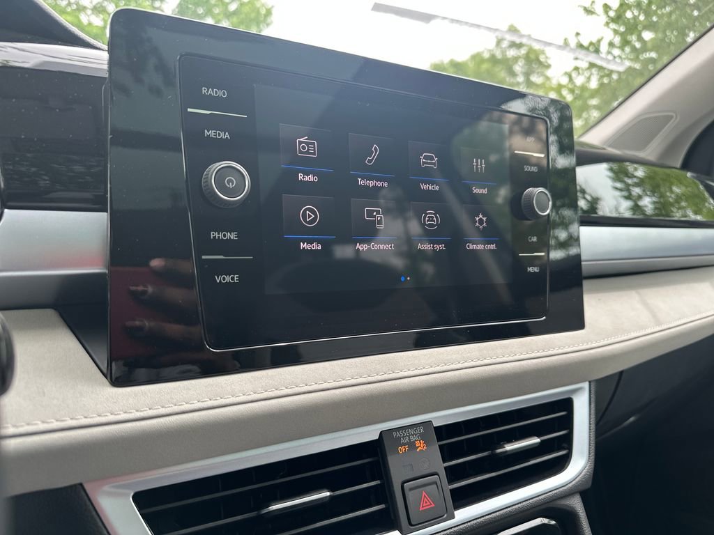 New 2026 Volkswagen Taos SE AWD/4WD image 14