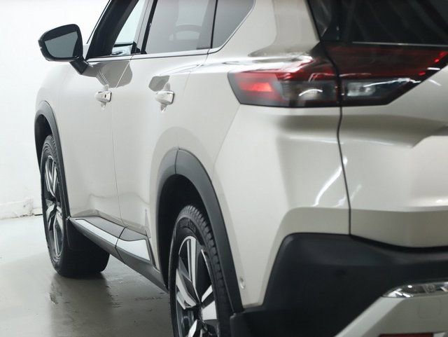 Used 2022 Nissan Rogue Platinum w/ Head-Up Display Package image 44