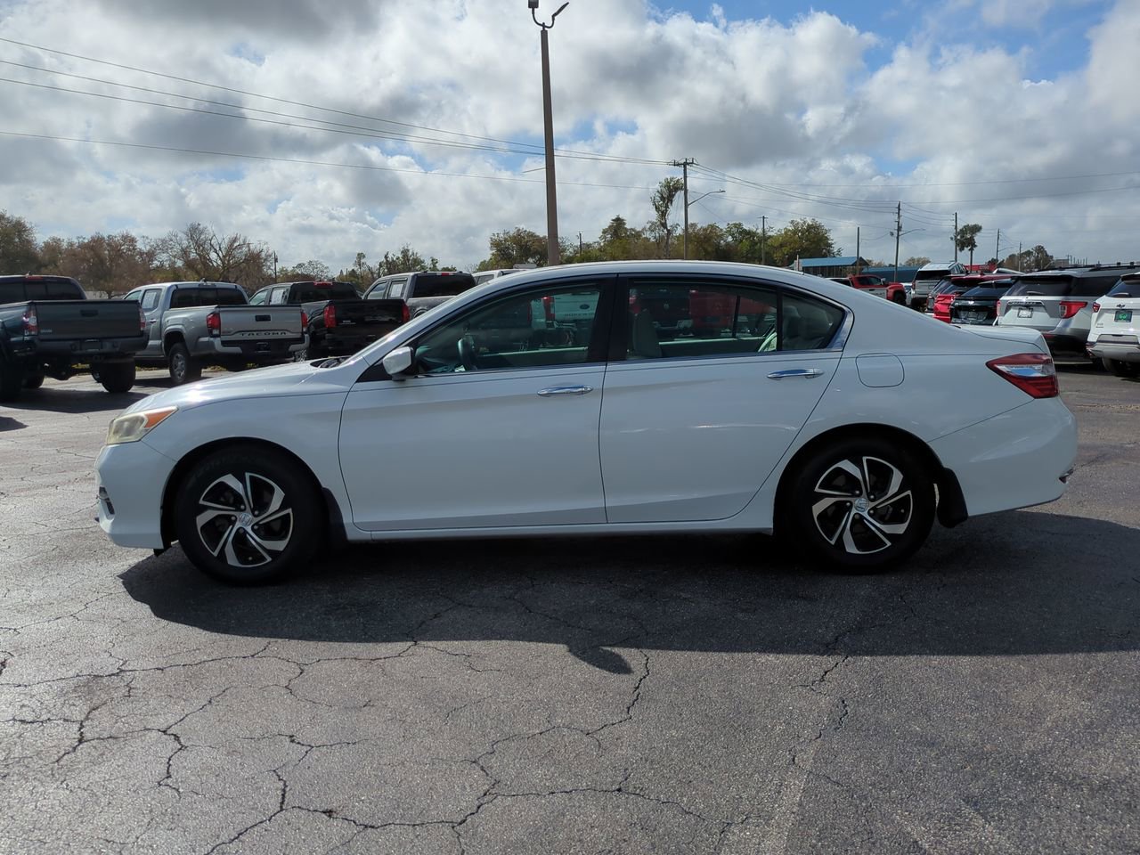 Used 2016 Honda Accord LX image 7