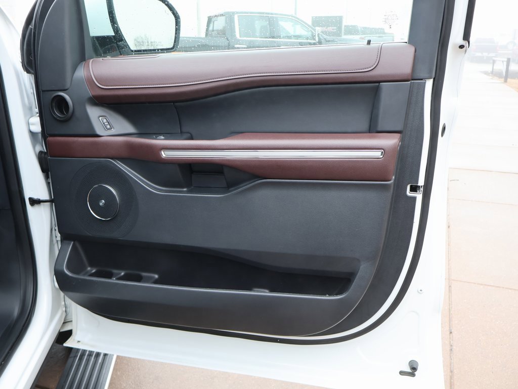Used 2024 Ford Expedition Max Limited image 10