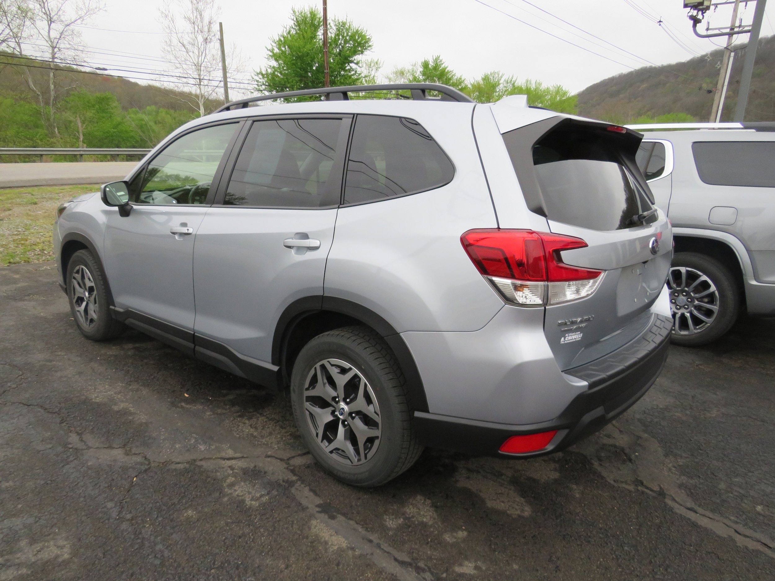 Used 2022 Subaru Forester Premium w/ Popular Package #2 AWD/4WD image 5