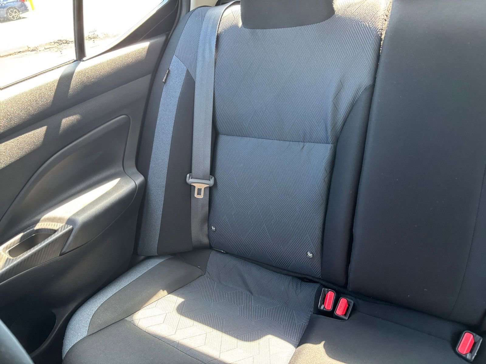 Used 2025 Nissan Versa SV FWD image 41