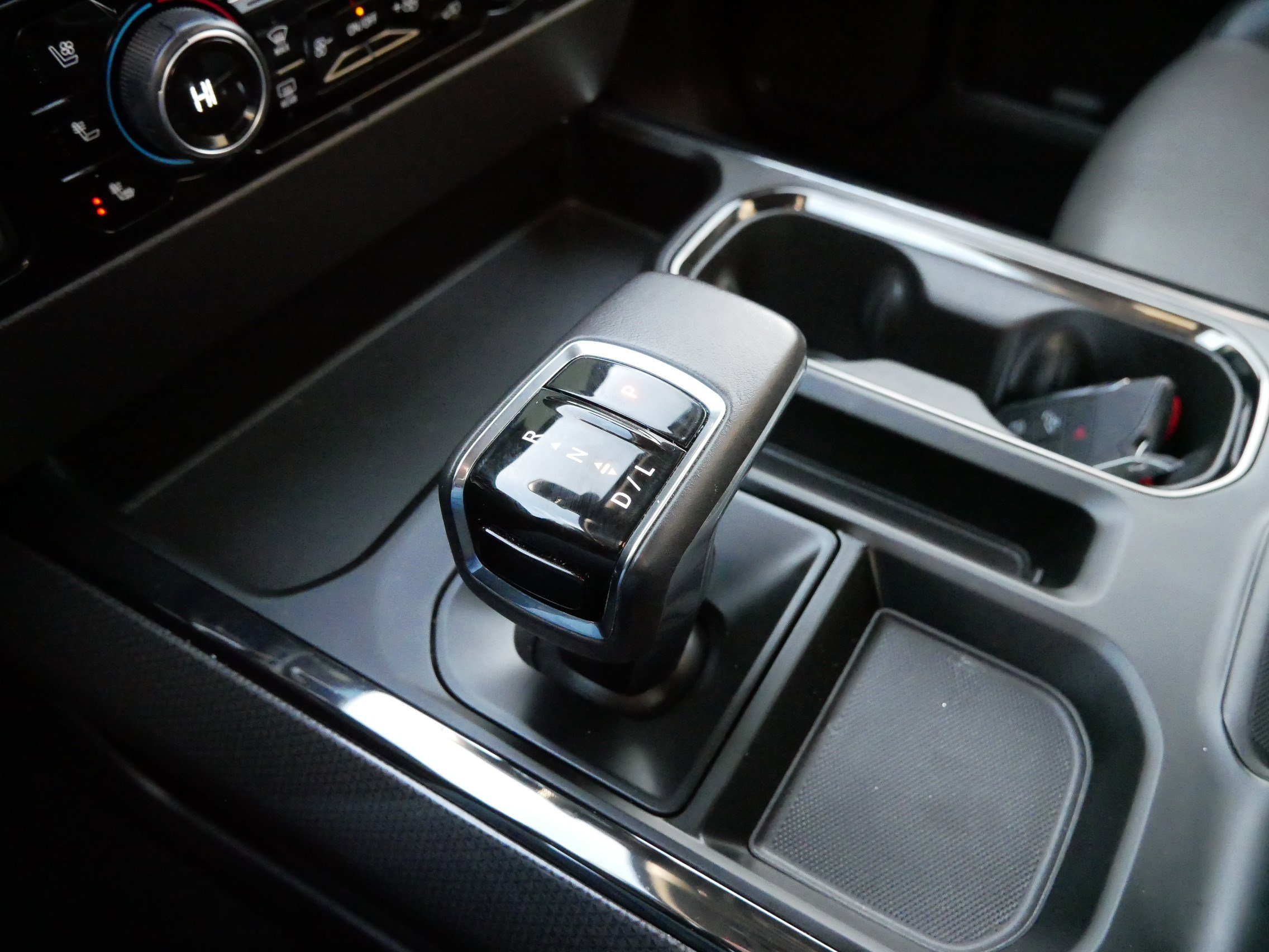 Used 2022 Chevrolet Silverado 1500 ZR2 w/ Technology Package image 24