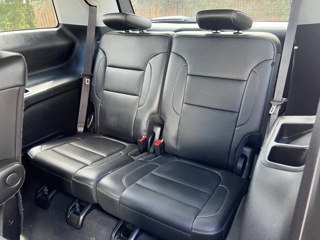 Used 2023 GMC Acadia SLT FWD image 18