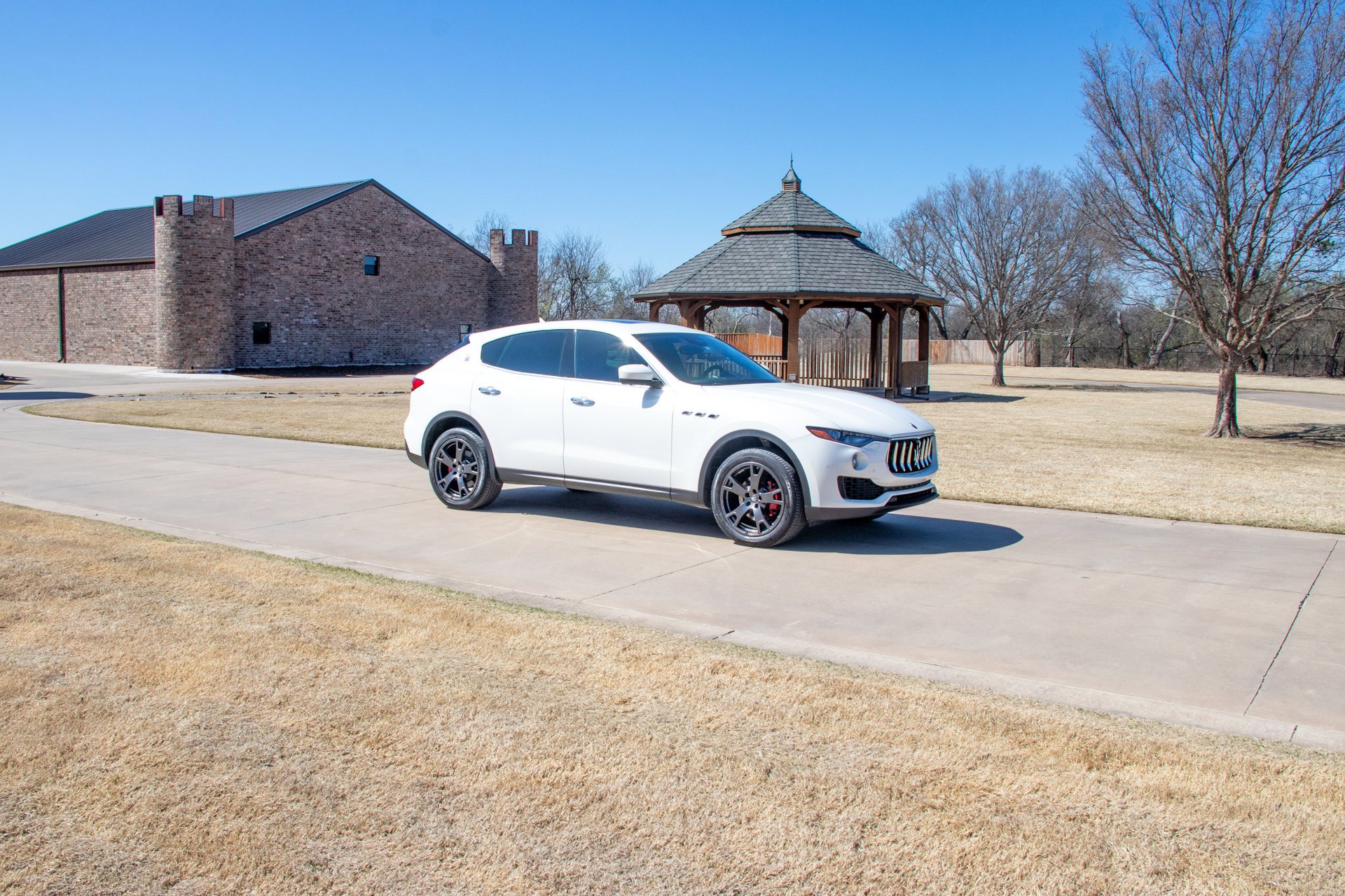 Used 2018 Maserati Levante image 22