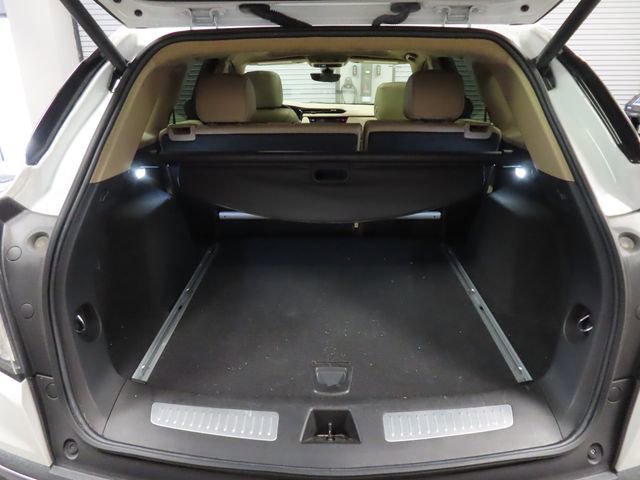 Certified 2023 Cadillac XT5 Sportv w/ Platinum Package AWD/4WD image 17