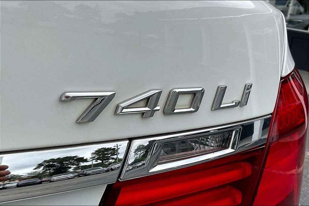 Used 2014 BMW 740Li xDrive AWD/4WD image 20