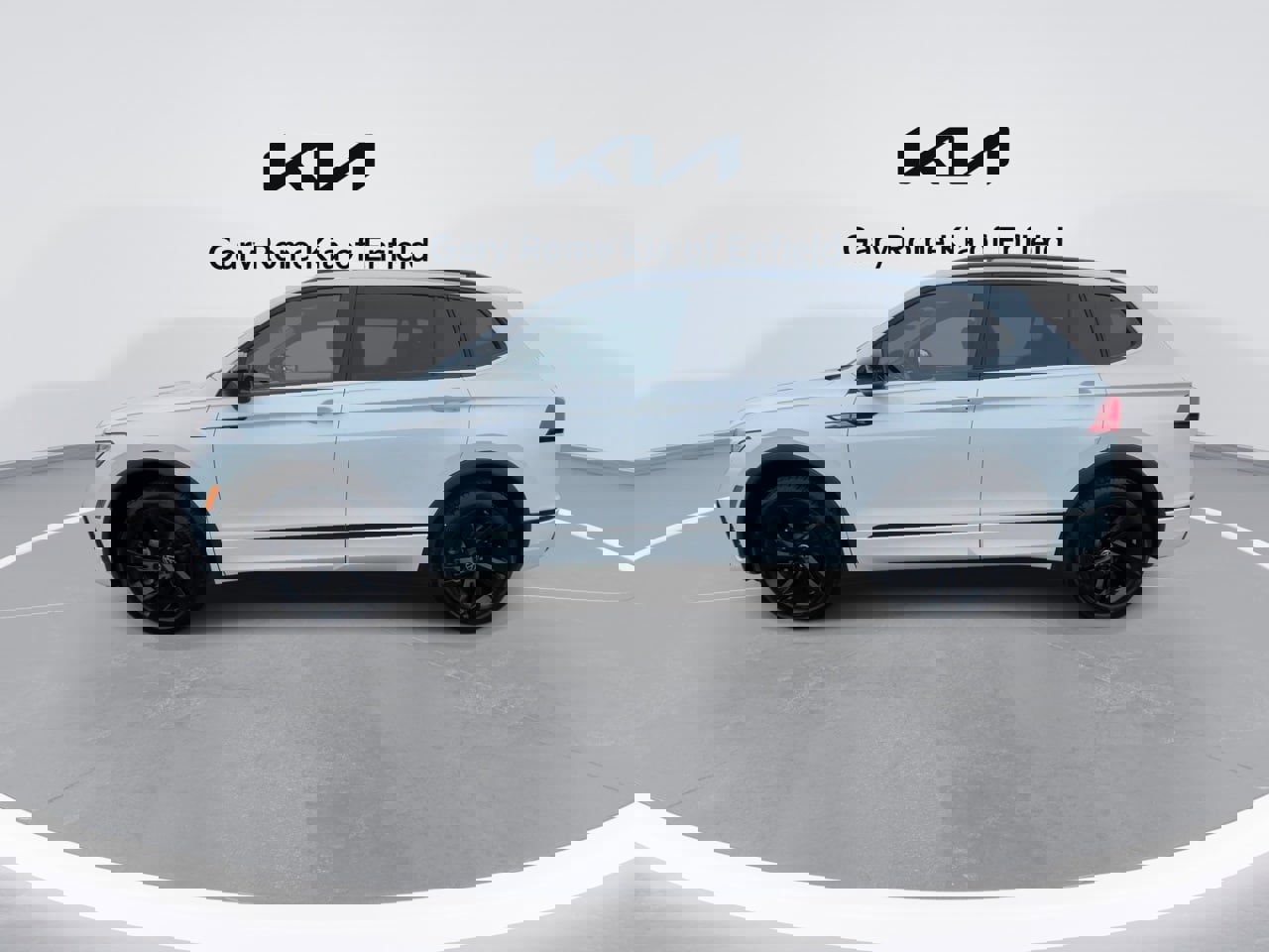 Used 2023 Volkswagen Tiguan SE R-Line image 5