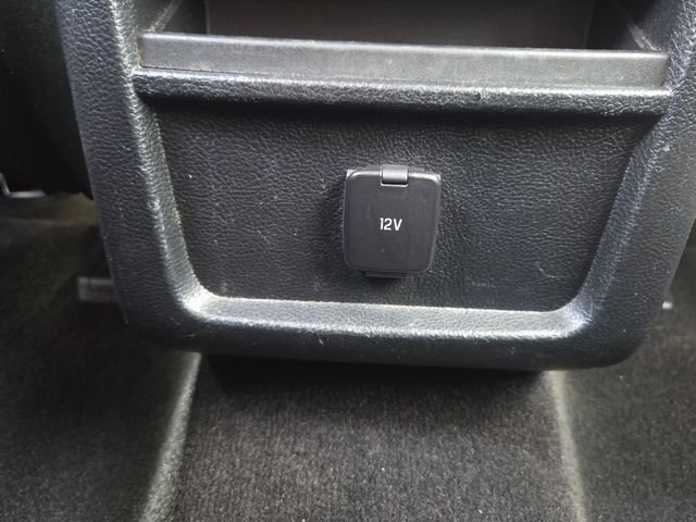 Used 2019 Ford Edge SE FWD image 19