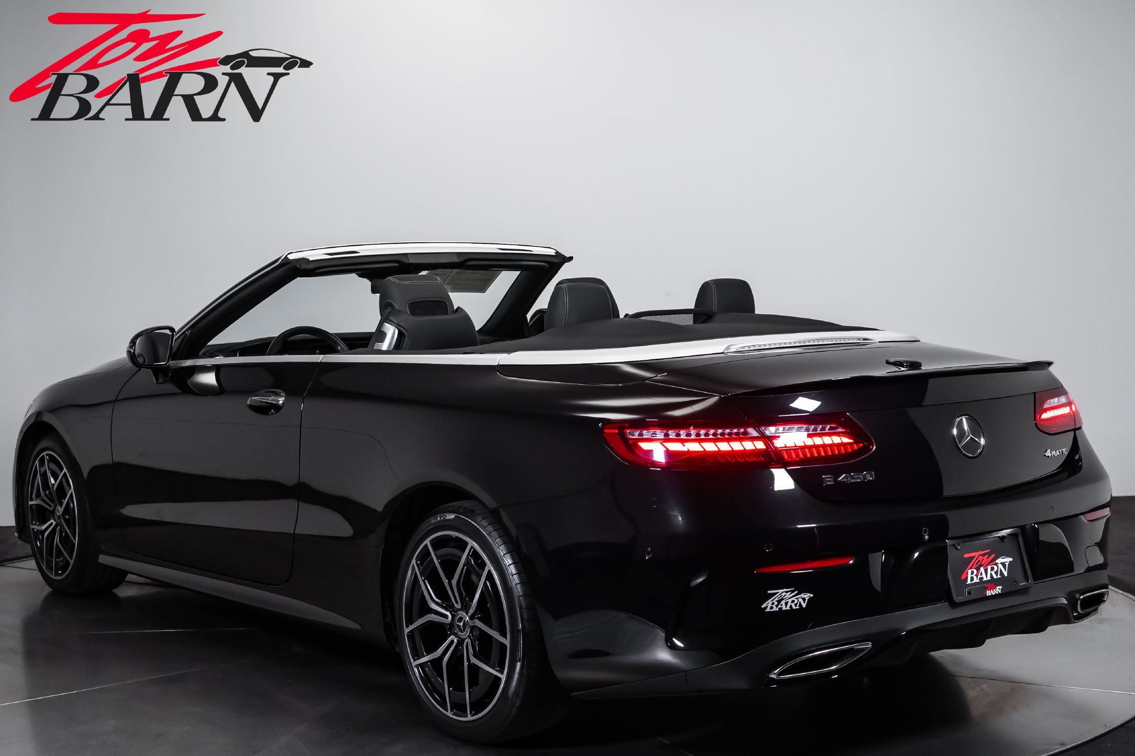 Used 2023 Mercedes-Benz E 450 4MATIC Cabriolet image 3