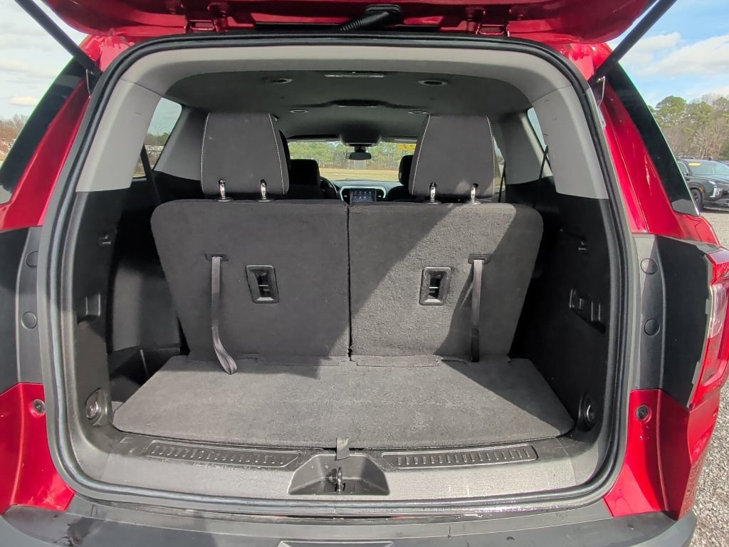 Used 2023 GMC Acadia SLE image 43