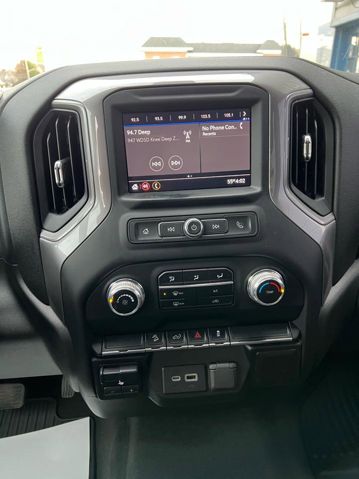 Used 2021 GMC Sierra 1500 4x4 Crew Cab w/ Sierra Value Package image 15