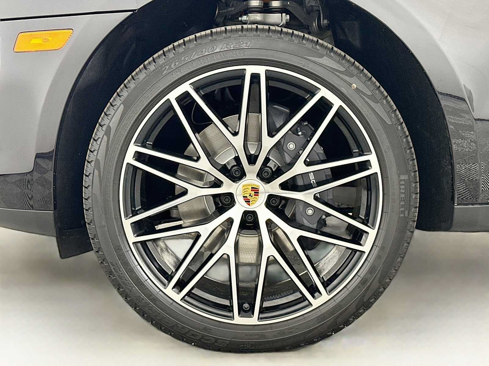 New 2026 Porsche Macan AWD/4WD image 32
