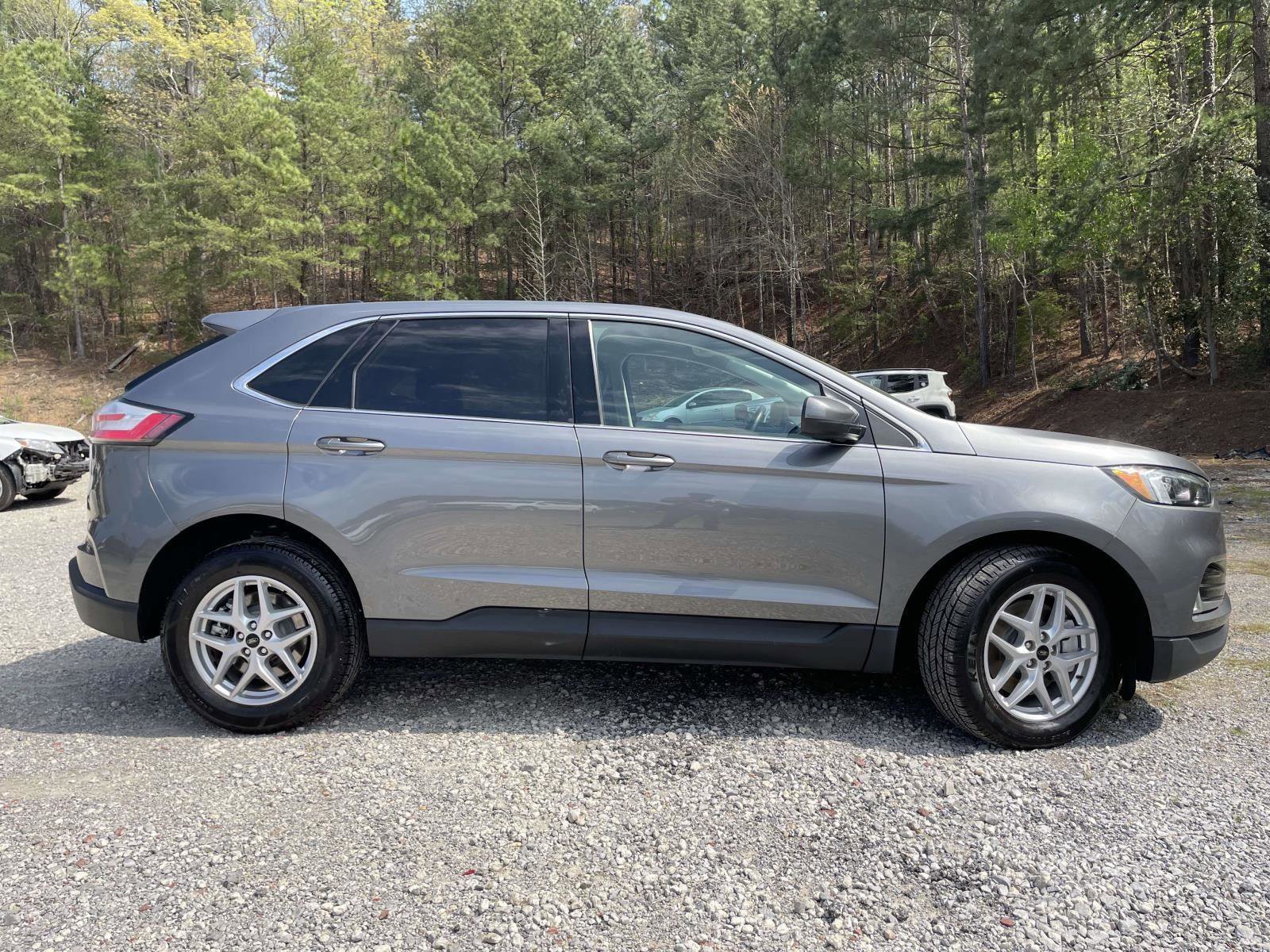 Used 2023 Ford Edge SEL w/ Convenience Package image 20