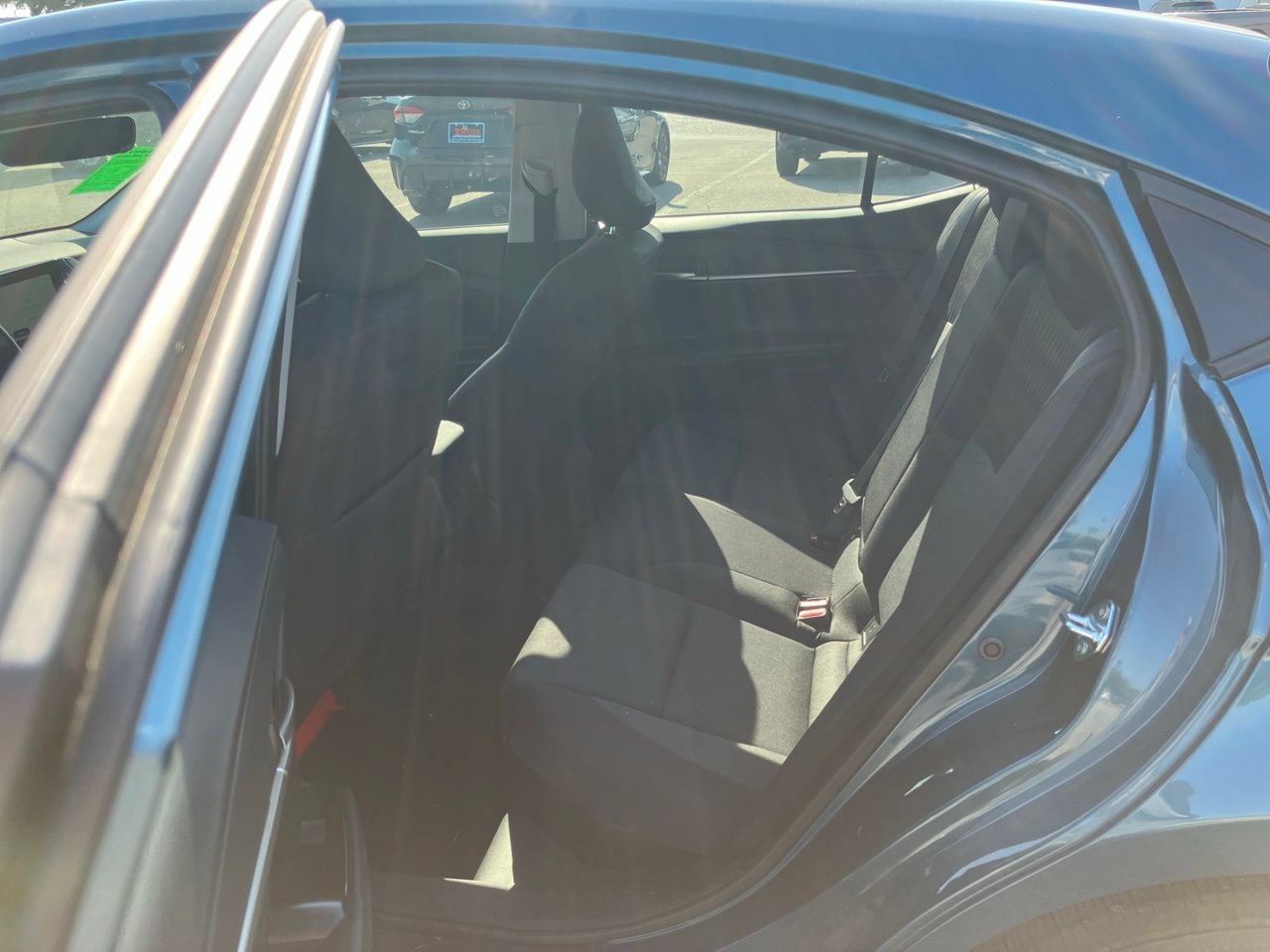 Used 2025 Toyota Camry LE w/ Convenience Package FWD image 9