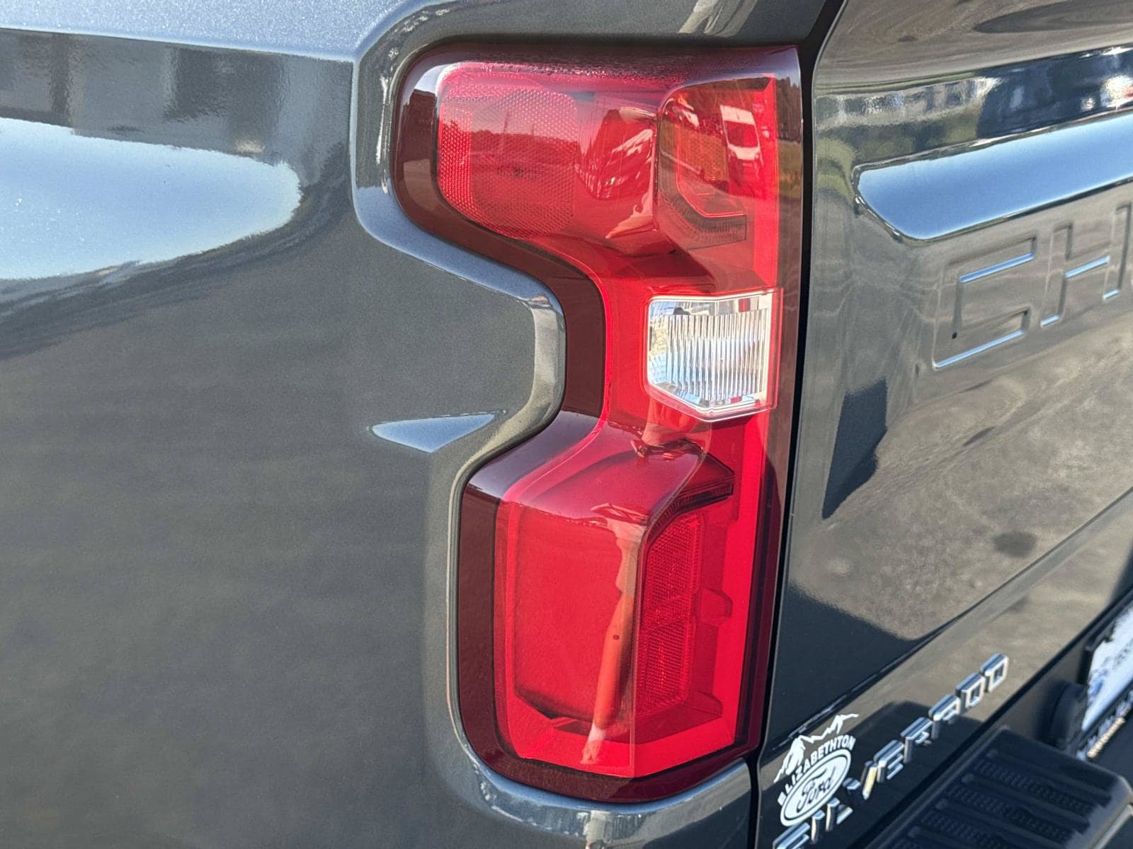 Used 2019 Chevrolet Silverado 1500 RST RWD image 10