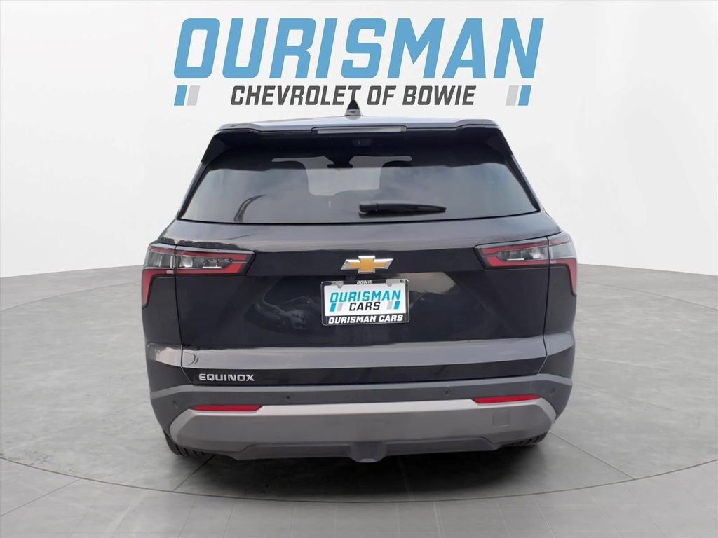 New 2027 Chevrolet Equinox LT w/ Safety and Technology Package FWD image 4