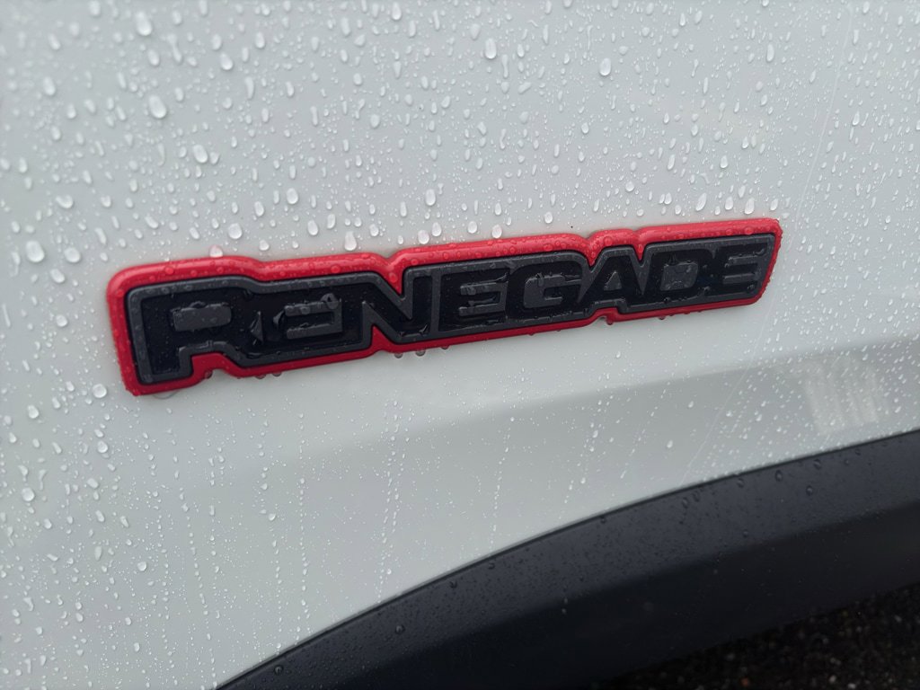 Used 2019 Jeep Renegade Trailhawk w/ LED Lighting Group AWD/4WD image 4