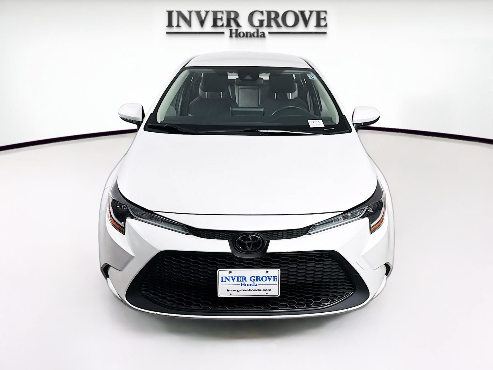 Used 2020 Toyota Corolla LE FWD image 2
