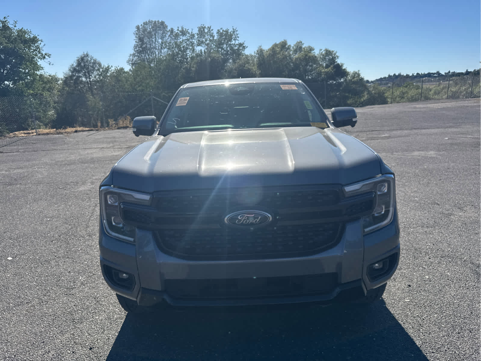 Used 2025 Ford Ranger Lariat w/ FX4 Off-Road Package AWD/4WD image 2