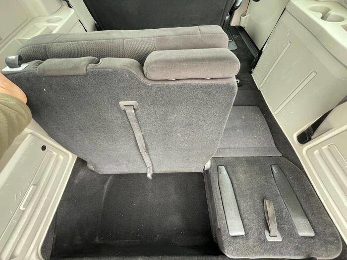 Used 2013 Dodge Grand Caravan American Value Package FWD image 25