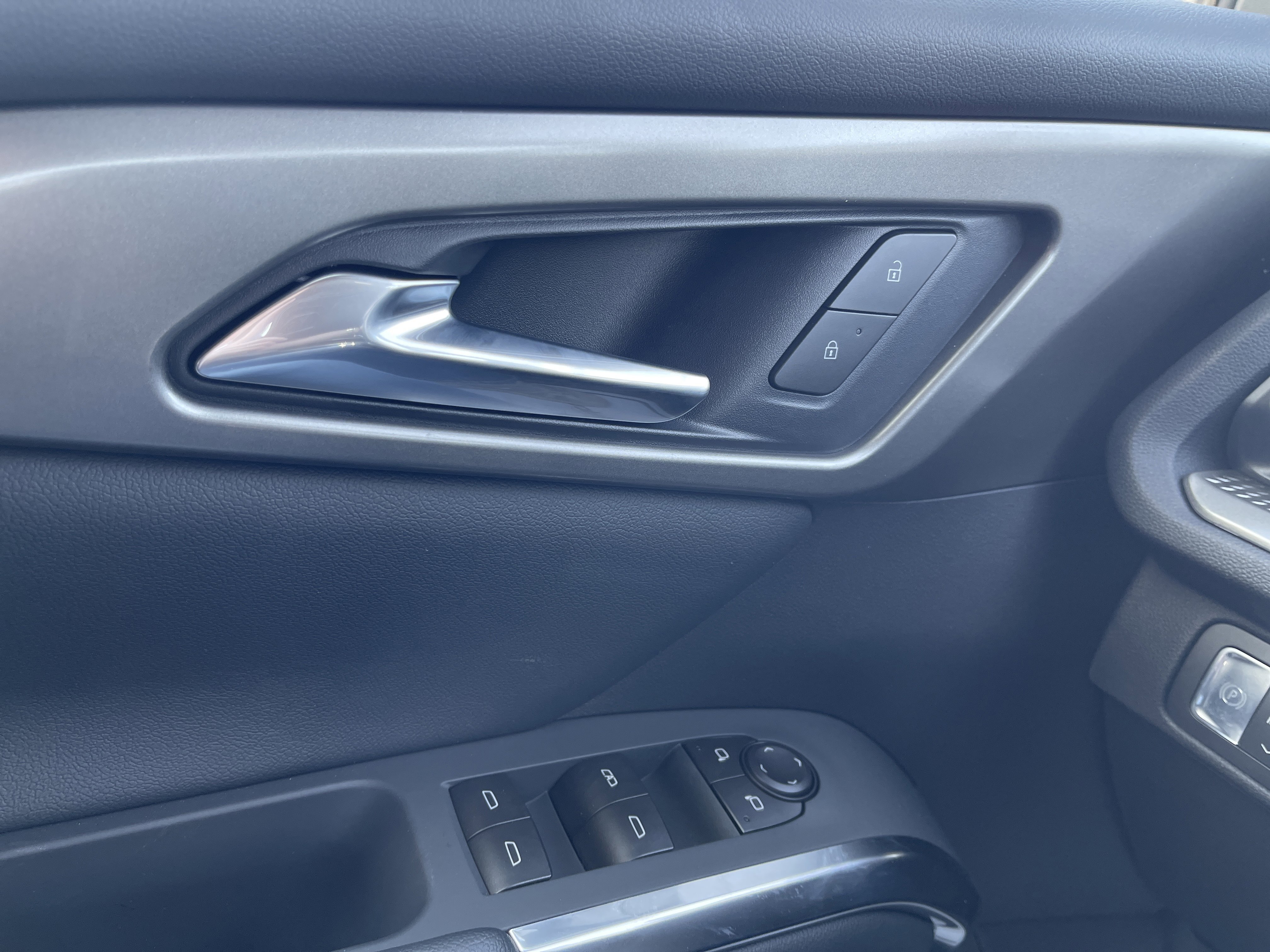 New 2026 Chevrolet Traverse LT w/ Midnight/Sport Edition image 22