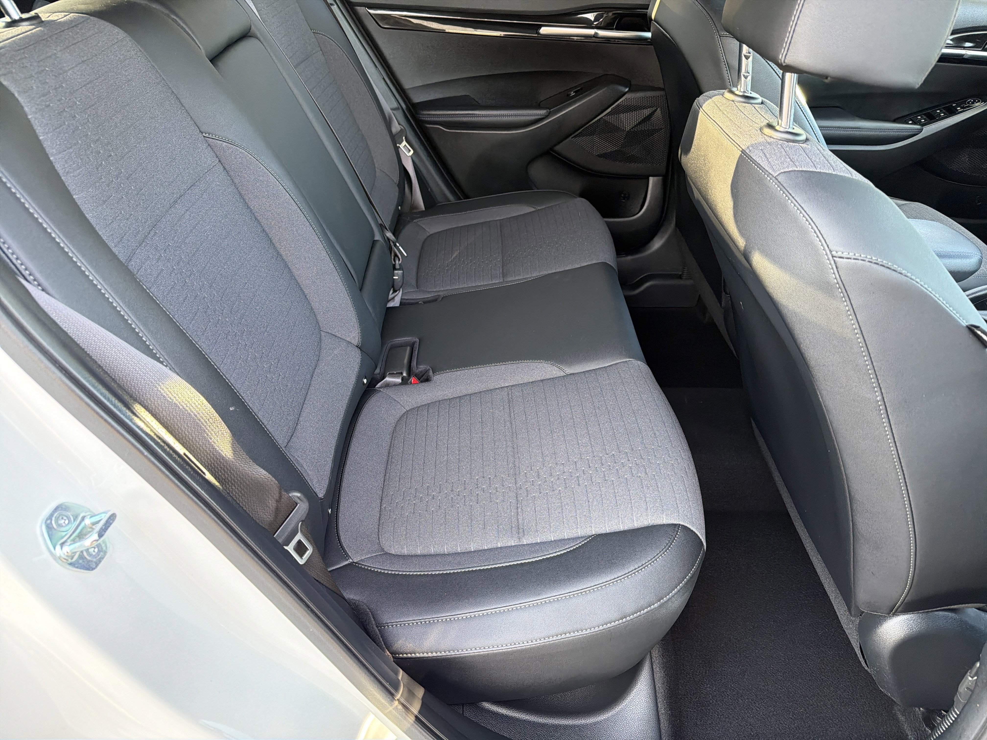 Used 2023 Kia Seltos S image 14