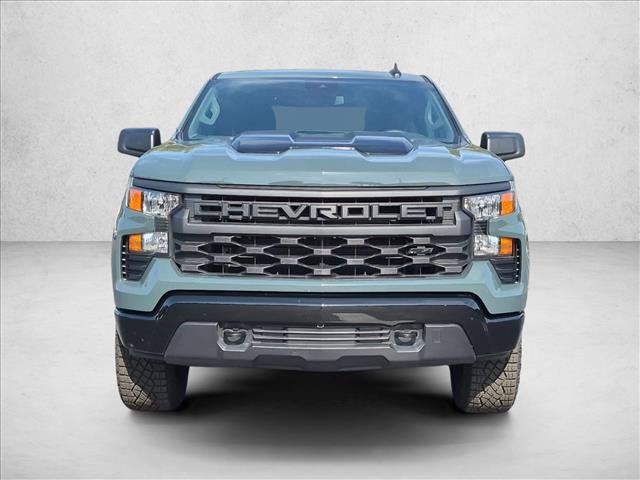 Used 2026 Chevrolet Silverado 1500 Custom Trail Boss w/ Dark Appearance Package AWD/4WD image 2