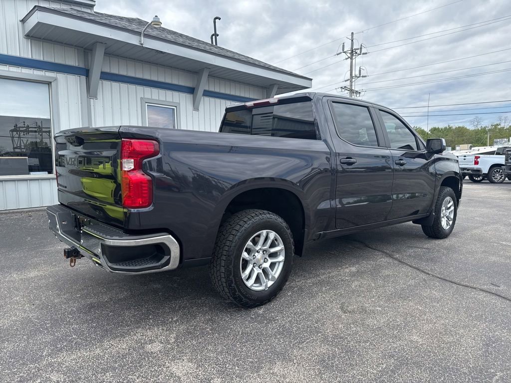 Used 2023 Chevrolet Silverado 1500 LT w/ Z71 Off-Road Package AWD/4WD image 7