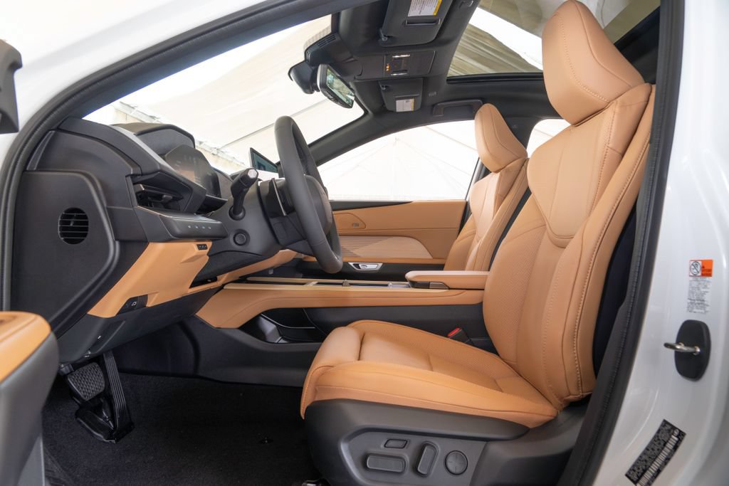 New 2026 Lexus ES 350e FWD image 17