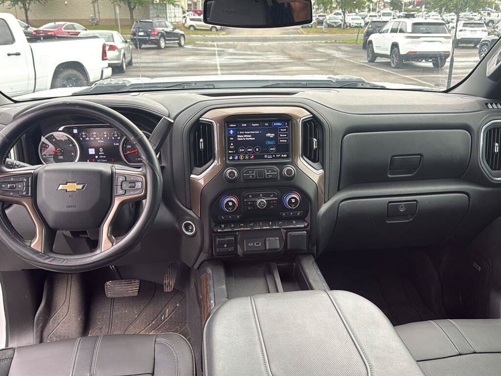 Used 2023 Chevrolet Silverado 2500 High Country w/ Safety Package II AWD/4WD image 13