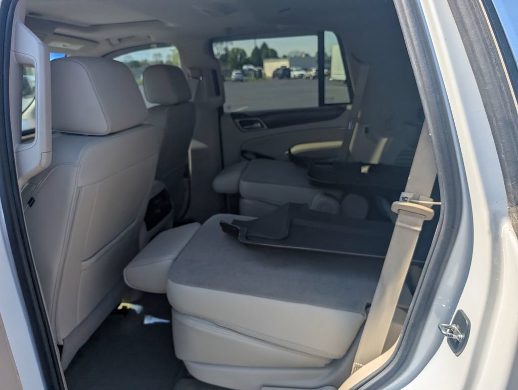 Used 2017 GMC Yukon Denali AWD/4WD image 9