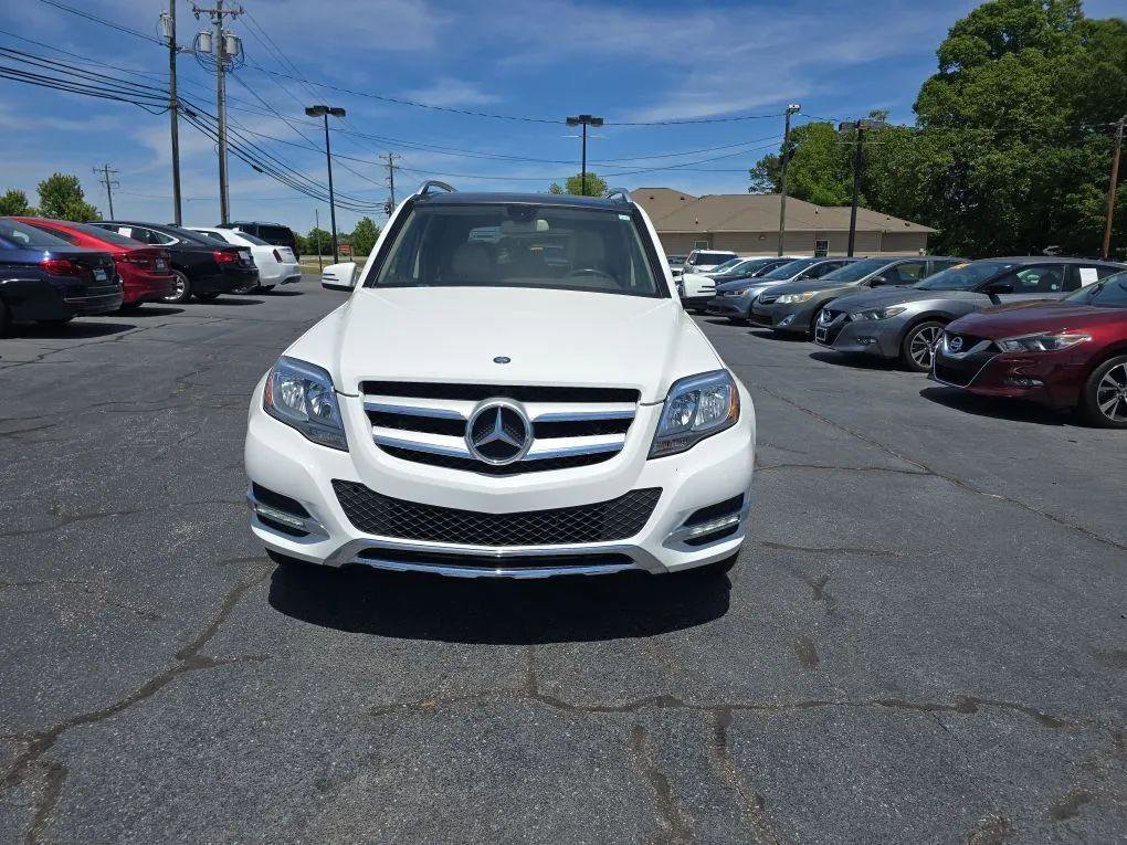 Used 2015 Mercedes-Benz GLK 350 4MATIC image 2
