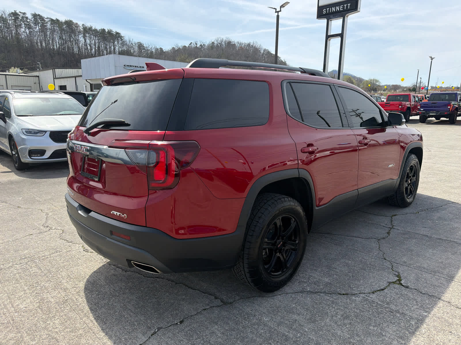 Used 2023 GMC Acadia AT4 w/ Technology Package image 6