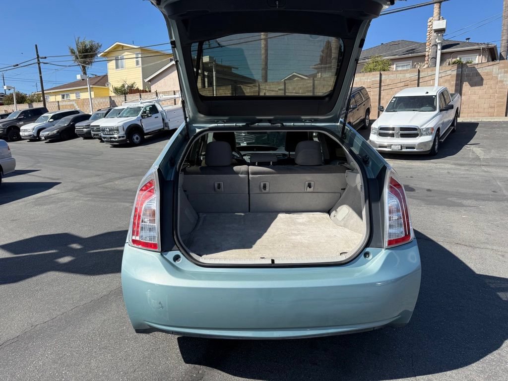 Used 2015 Toyota Prius Two FWD image 5