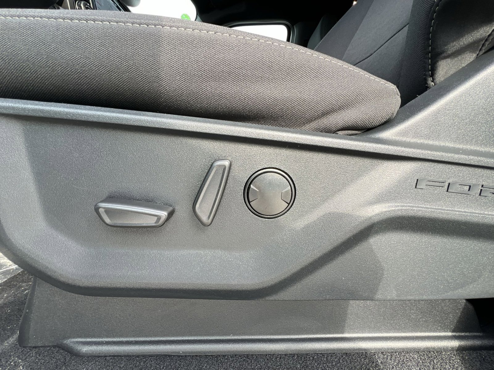 New 2026 Ford F150 XLT w/ Equipment Group 302A MID image 14