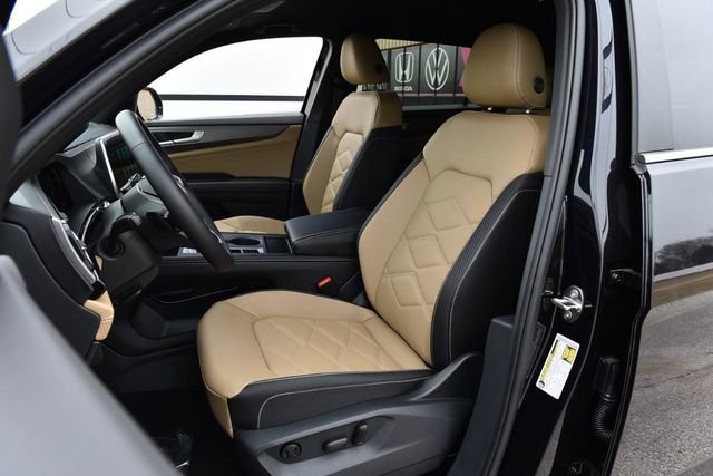 New 2026 Volkswagen Atlas Cross Sport SE image 18