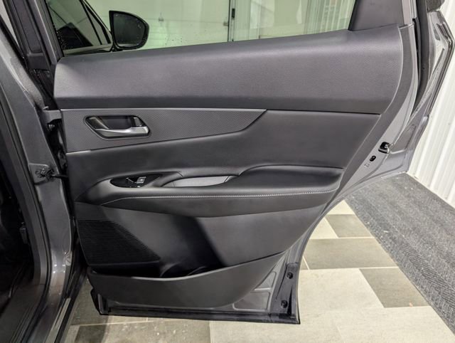Used 2025 Nissan Murano SV AWD/4WD image 26