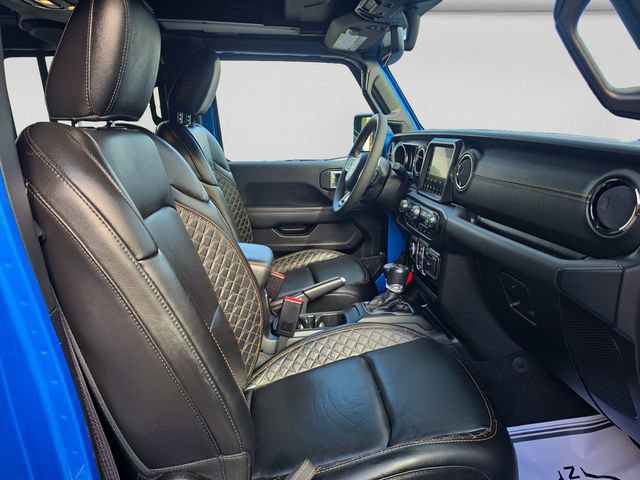 Used 2023 Jeep Wrangler Unlimited Sahara AWD/4WD image 16