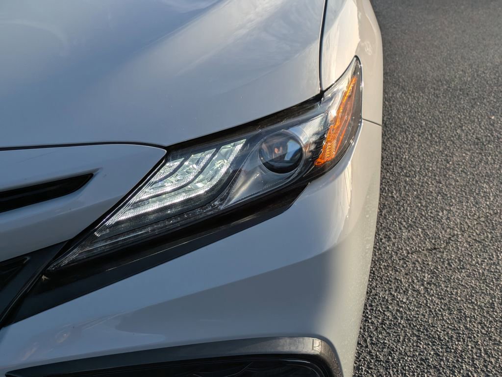 Used 2023 Toyota Camry XSE image 11