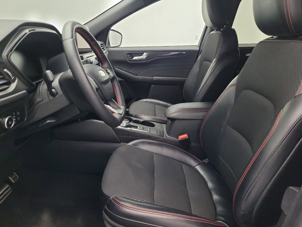 Used 2023 Ford Escape ST-Line Select image 17