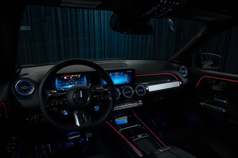Certified 2026 Mercedes-Benz GLB 35 AMG 4MATIC image 28
