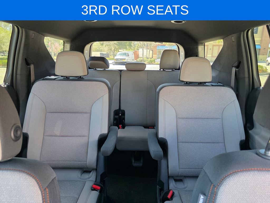 Used 2024 Chevrolet Traverse LT image 24