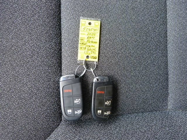Used 2025 RAM ProMaster 2500 w/ U-Haul Equipment Group FWD image 39
