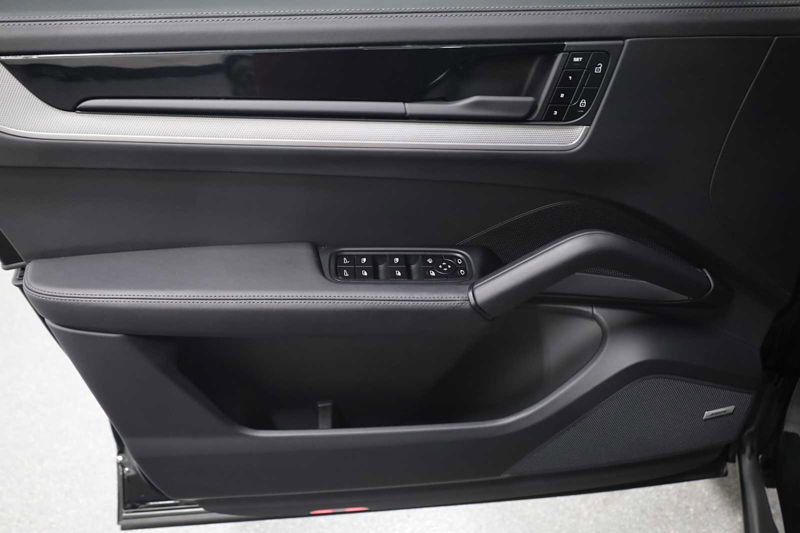 Certified 2025 Porsche Cayenne S image 16